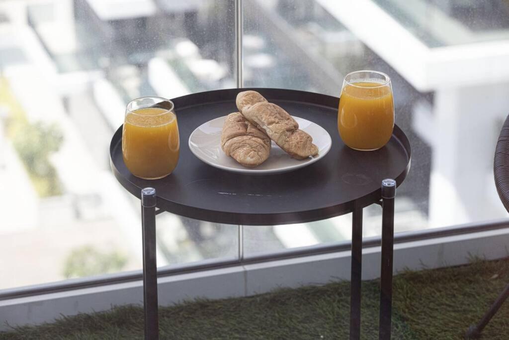 Chic 2 Bed Near Trade Centre With 5 Star Amenities Leilighet Dubai Eksteriør bilde