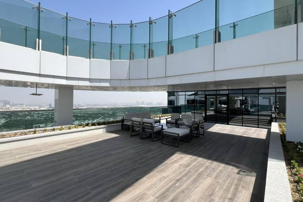 Chic 2 Bed Near Trade Centre With 5 Star Amenities Leilighet Dubai Eksteriør bilde