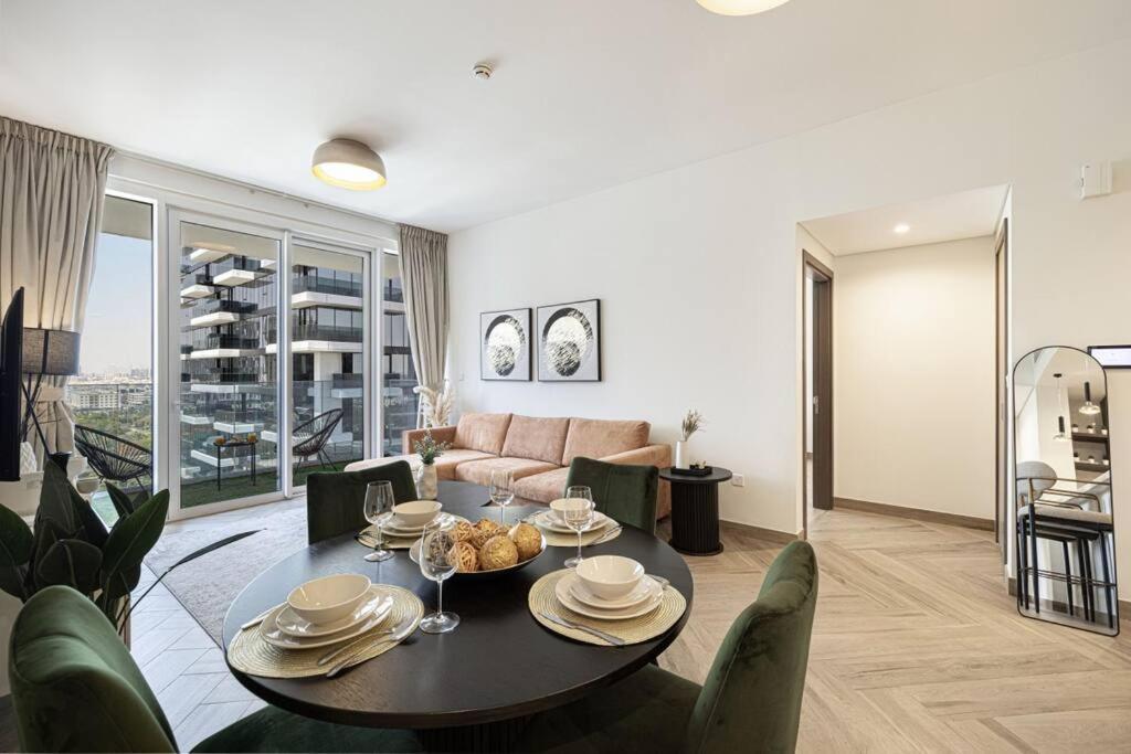 Chic 2 Bed Near Trade Centre With 5 Star Amenities Leilighet Dubai Eksteriør bilde