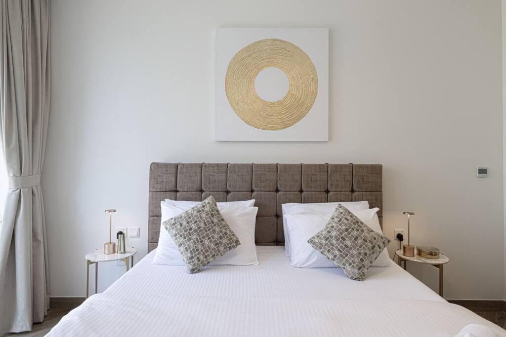 Chic 2 Bed Near Trade Centre With 5 Star Amenities Leilighet Dubai Eksteriør bilde